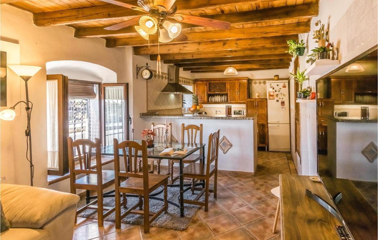 Pet Friendly Home In Hornachuelos With Kitchen Dış mekan fotoğraf