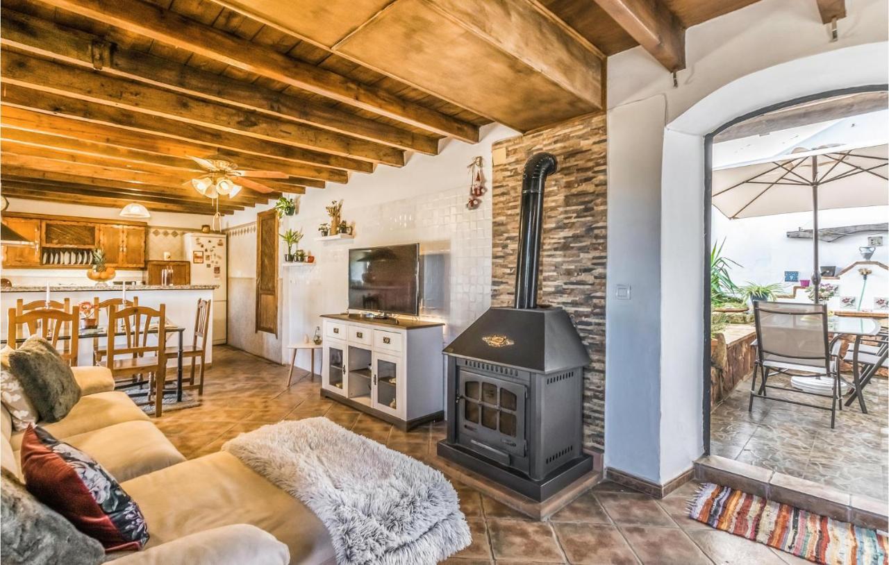Pet Friendly Home In Hornachuelos With Kitchen Dış mekan fotoğraf