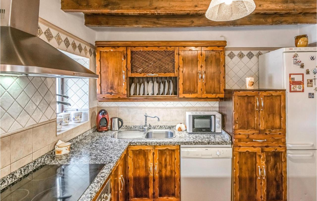 Pet Friendly Home In Hornachuelos With Kitchen Dış mekan fotoğraf